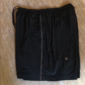 Lululemon men’s shorts size XL, elastic waist band
